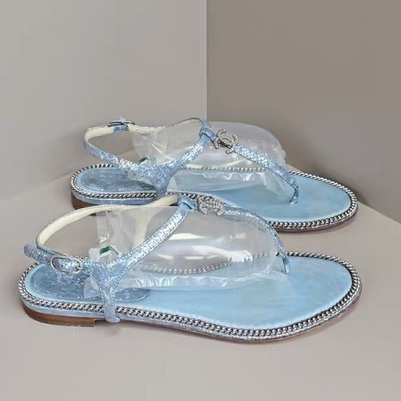 ❌sold❌🚩steal authentic CHANEL Light Blue Sandals with Silver Accents - Picture 4 of 6